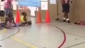 播音腔 搞笑,笑破肚皮！播音腔里的欢乐杂谈